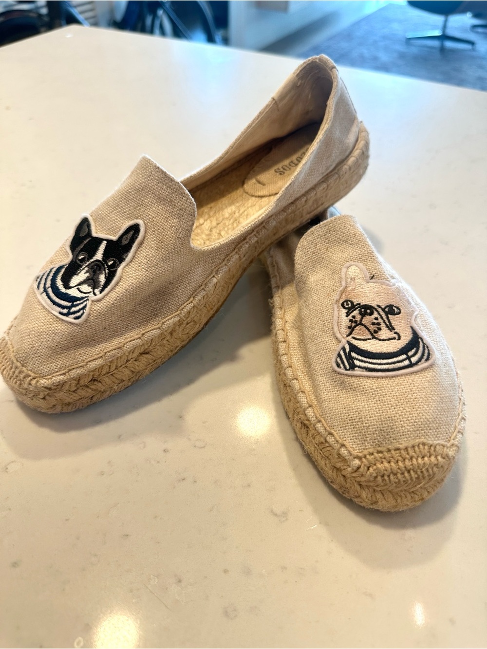 Soludos “Teddy and Gigi” French Bulldog Canvas Flat Espadrilles Size 8 Like New - Picture 4 of 5